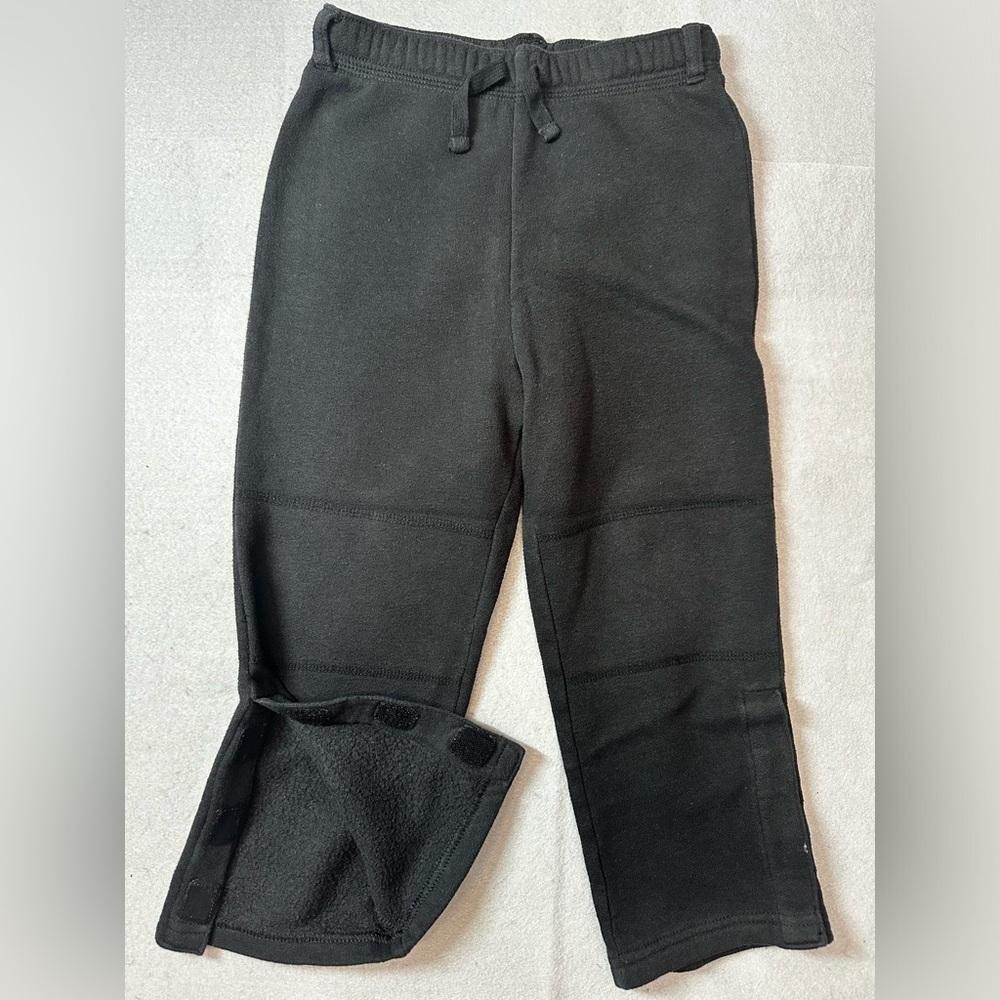 Jumping Beans Cozy Black ADAPTIVE fit boys 4T Sweatpants with drawstring